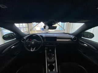 Alfa Romeo Tonale 2023 Veloce 1.3 AT 280HP PHEV Q4-thumb-13