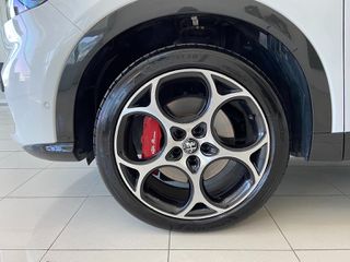 Alfa Romeo Tonale 2023 Veloce 1.3 AT 280HP PHEV Q4-thumb-24