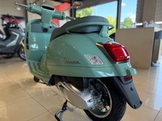Vespa 2026 GTS 310 80th-thumb-8