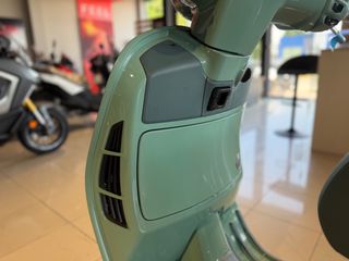 Vespa 2026 GTS 310 80th-thumb-10