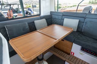 Axopar 2018 37 Cabin-thumb-12