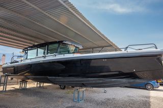 Axopar 2018 37 Cabin-thumb-1