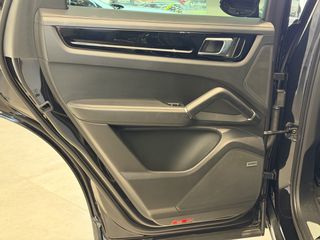 Porsche Cayenne 2021 COUPE GTS E-HYBRID PANO/BOSE/SPORT CHRONO - VENER1S MOTORS-thumb-46