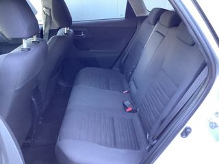 Toyota Auris 2016-thumb-6