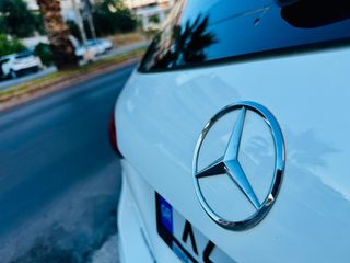Mercedes-Benz A 160 2023 STYLE-thumb-35
