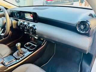 Mercedes-Benz A 160 2023 STYLE-thumb-14