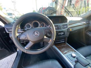 Mercedes-Benz E 200 2012-thumb-7