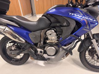 Honda Transalp 700 2014-thumb-1