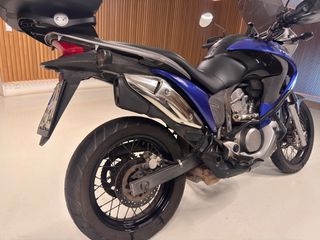 Honda Transalp 700 2014-thumb-2