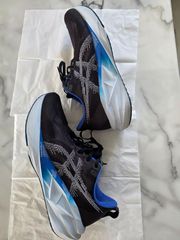 ASICS Novablast 5-thumb-1
