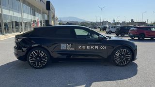 Zeekr 001 2025 Privilege AWD 544HP 4WD Electric-ΜΕ ΑΠΟΣΥΡΣΗ-thumb-3