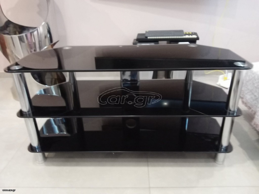 τραπεζακι tv . hifi