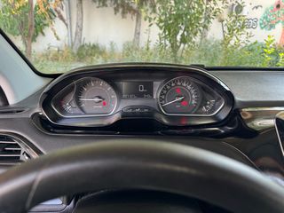Peugeot 208 2017 1.2 VTI ACTIVE-thumb-9