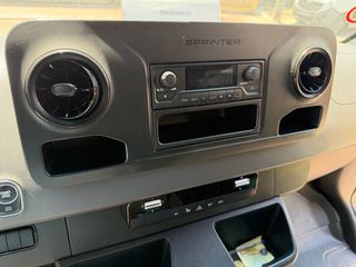 Mercedes-Benz eSprinter 2020 eSPRINTER-thumb-22
