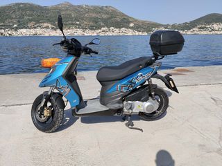 Piaggio Typhoon 125 X 2011 TYPHOON 125 4T