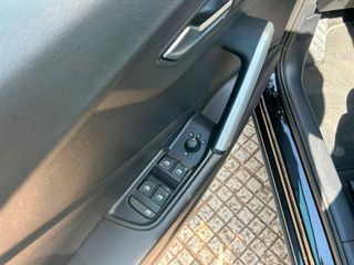 Audi Q2 2017-thumb-3