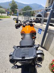 KTM 990 Supermoto 2012-thumb-4