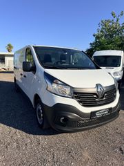 Renault Trafic 2019-thumb-1