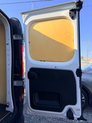 Renault Trafic 2019-thumb-16
