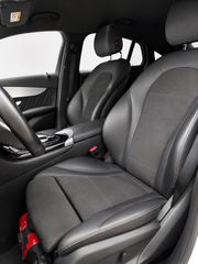Mercedes-Benz GLC 250 2019 D 4matic-thumb-8