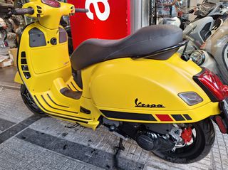 Piaggio Vespa GTS 300 2017 SUPER SPORT-thumb-15