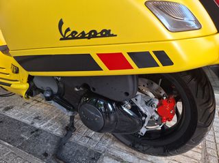 Piaggio Vespa GTS 300 2017 SUPER SPORT-thumb-20