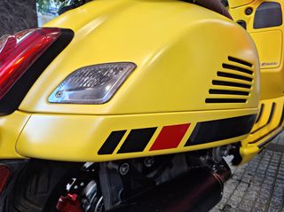 Piaggio Vespa GTS 300 2017 SUPER SPORT-thumb-25