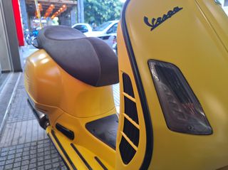 Piaggio Vespa GTS 300 2017 SUPER SPORT-thumb-31