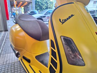 Piaggio Vespa GTS 300 2017 SUPER SPORT-thumb-32