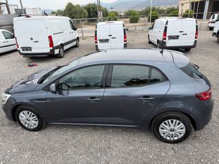 Renault Megane 2016-thumb-5