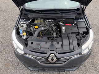 Renault Megane 2016-thumb-8