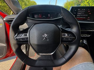 Peugeot 208 2020 1.2 PureTech Turbo 101 hp Allure Version-thumb-8