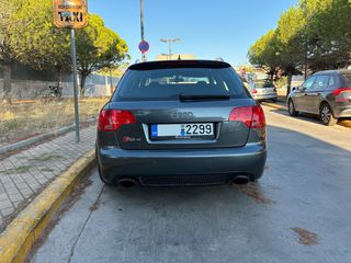 Audi RS4 2008 Avant-thumb-4
