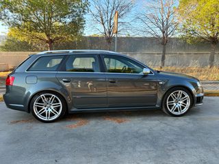 Audi RS4 2008 Avant-thumb-6