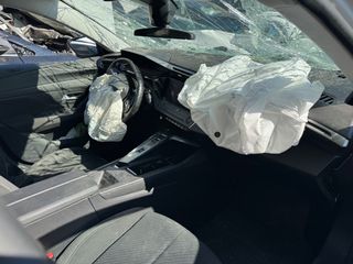 Peugeot 308 2023-thumb-3