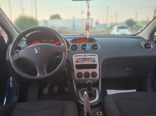 Peugeot 308 2008 1.4 16V 95PS-thumb-11