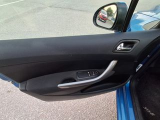 Peugeot 308 2008 1.4 16V 95PS-thumb-10