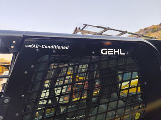 Φορτωτάκι Gehl 2023 R260-thumb-24