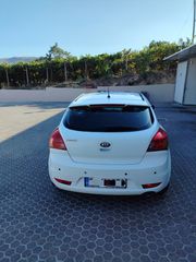 Kia Ceed / cee'd 2009-thumb-2