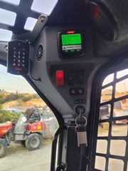 Εκσκαφάκι (διαβολάκι) Gehl 2023 R260-thumb-19