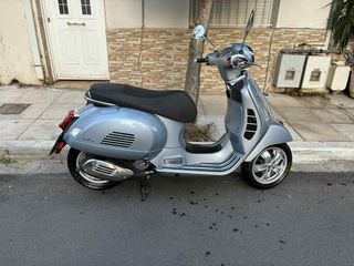 Vespa GTS 300 2021-thumb-1
