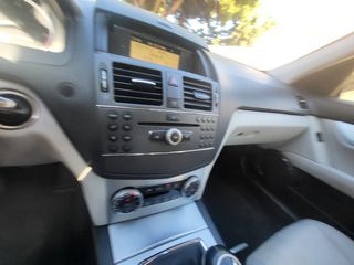 Mercedes-Benz C 180 2009 C180  1.6  KOMPRESSOR BLUE EFFICIENCY 156 PS-thumb-75