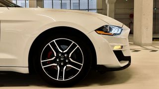 Ford Mustang 2019-thumb-14