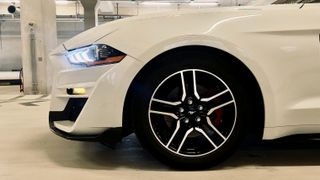Ford Mustang 2019-thumb-15
