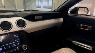 Ford Mustang 2019-thumb-21