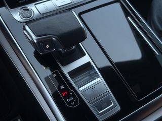 Audi Q8 2022 RSQ8 - 60 TFSIe - S LINE-thumb-22