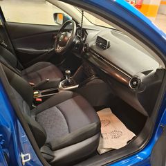 Mazda 2 2016 SKYACTIV-thumb-8