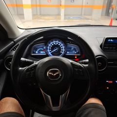 Mazda 2 2016 SKYACTIV-thumb-12