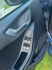Ford Fiesta 2021 st line-thumb-10