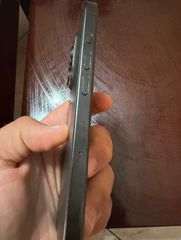 apple iphone 15 pro-thumb-3